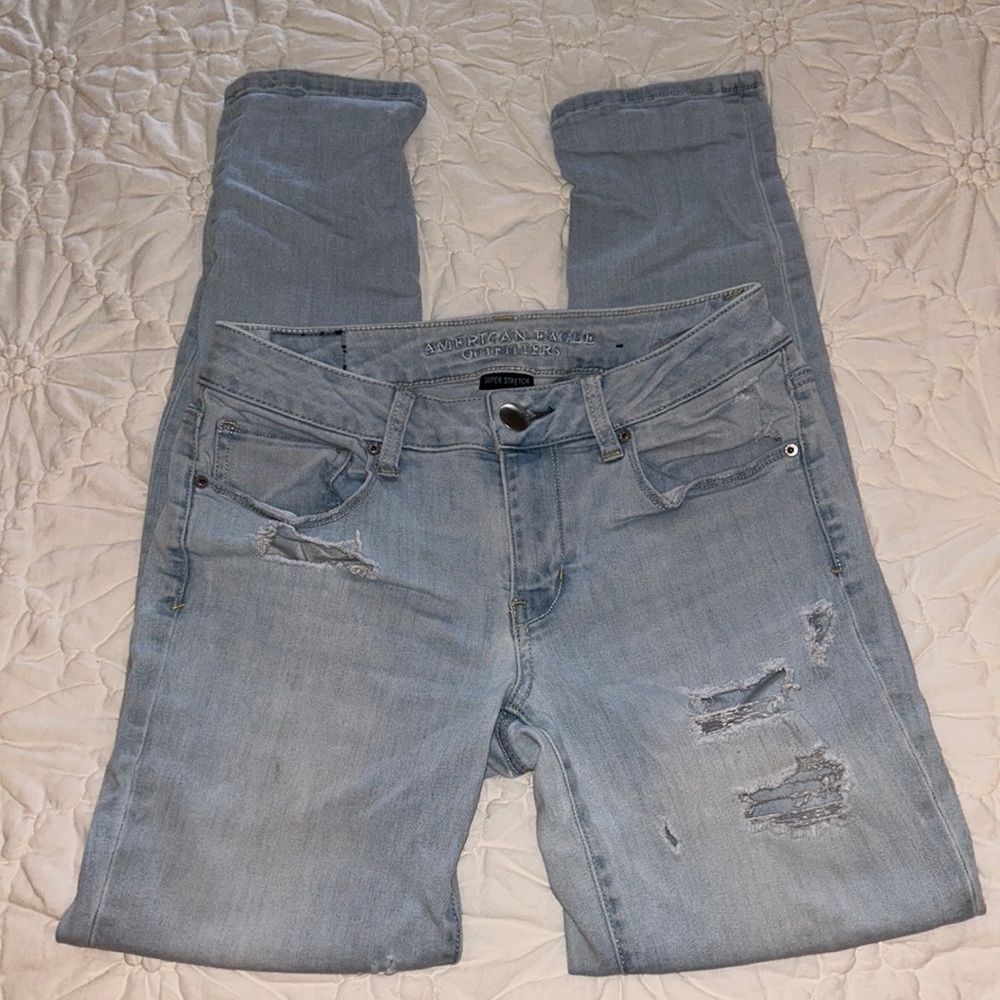 Light wash denim skinny jeans